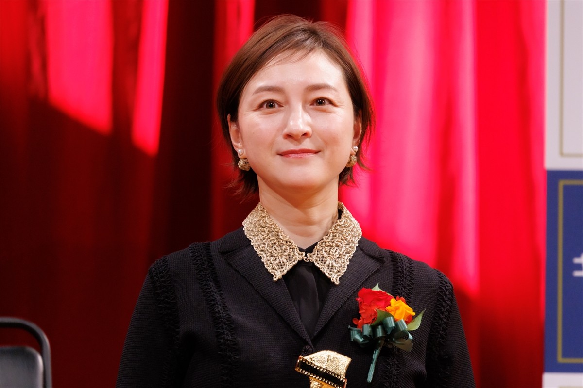 広末涼子、「2022年第96回キネマ旬報ベスト・テン」発表&表彰式に登場