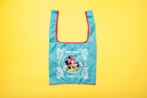 「ローソン」限定“ミニーマウス”グッズ登場！　普段使いしやすいポップな2種類