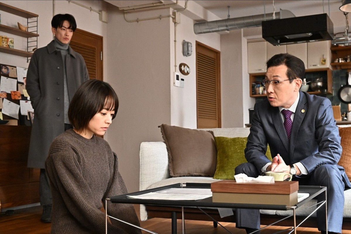 『100万回 言えばよかった』“直木”佐藤健、回想シーンでのバックハグに視聴者キュン「甘くて切なすぎる」