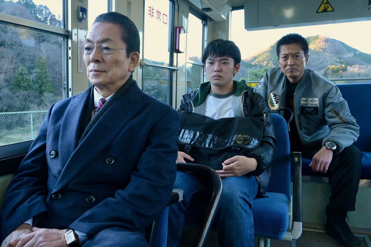 及川光博、『相棒21』最終回SPに登場！　クランクアップで右京と2人の“相棒”がそろい踏み