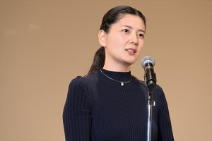 菊池亜希子、2023年 エランドール賞 授賞式に登場