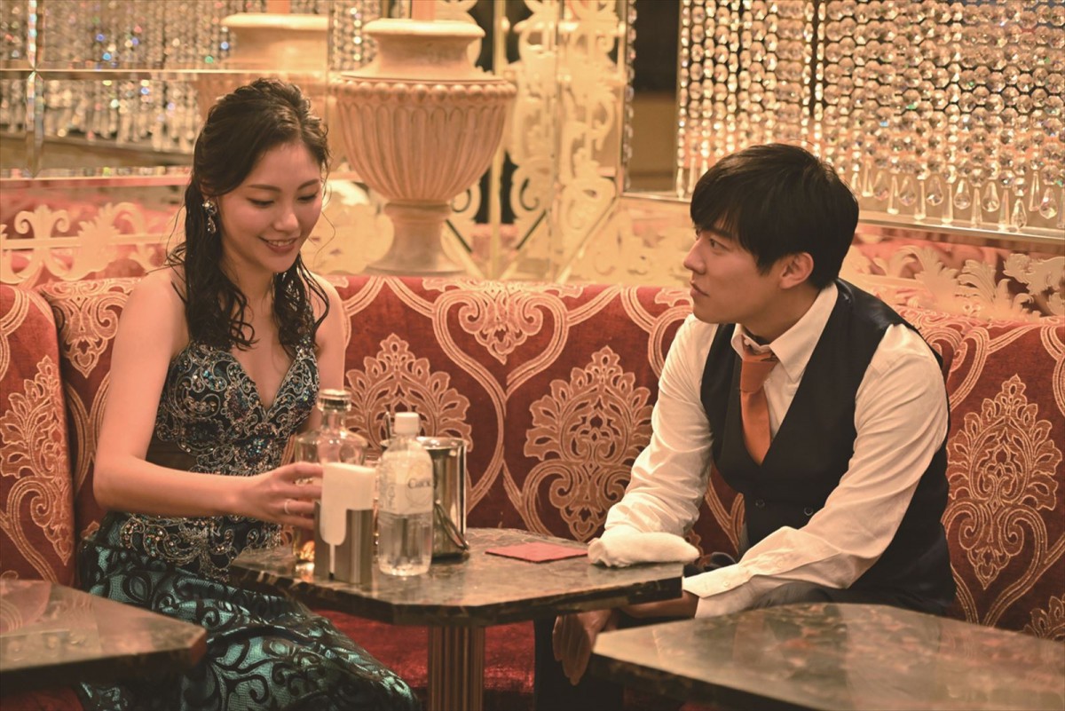 黒木瞳×桜井日奈子『魔女の香水』、心に残る「魔女さん」の言葉に注目の特報映像解禁