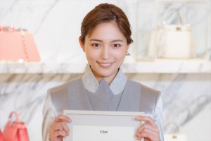 川口春奈、FENDI ジャパンブランドアンバサダー就任記者会見に登場