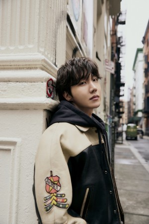 入隊控えるBTS J-HOPE、ソロシングル配信スタート！ 「愛が詰まった曲」「ずっと待ってる」とSNSでも反響