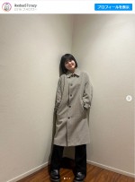 池田レイラ、父のコート着こなし大人らしい装いに　※「池田57CRAZY（完熟フレッシュ）」インスタグラム