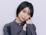 【写真】上白石萌歌、美しい袴姿の卒業式ショット