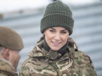 名誉大佐のキャサリン妃、アイルランド近衛連隊アイリッシュ・ガーズの訓練に参加