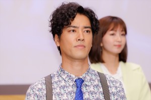  桐谷健太、ドラマ『ケイジとケンジ、時々ハンジ。』記者会見に登場
