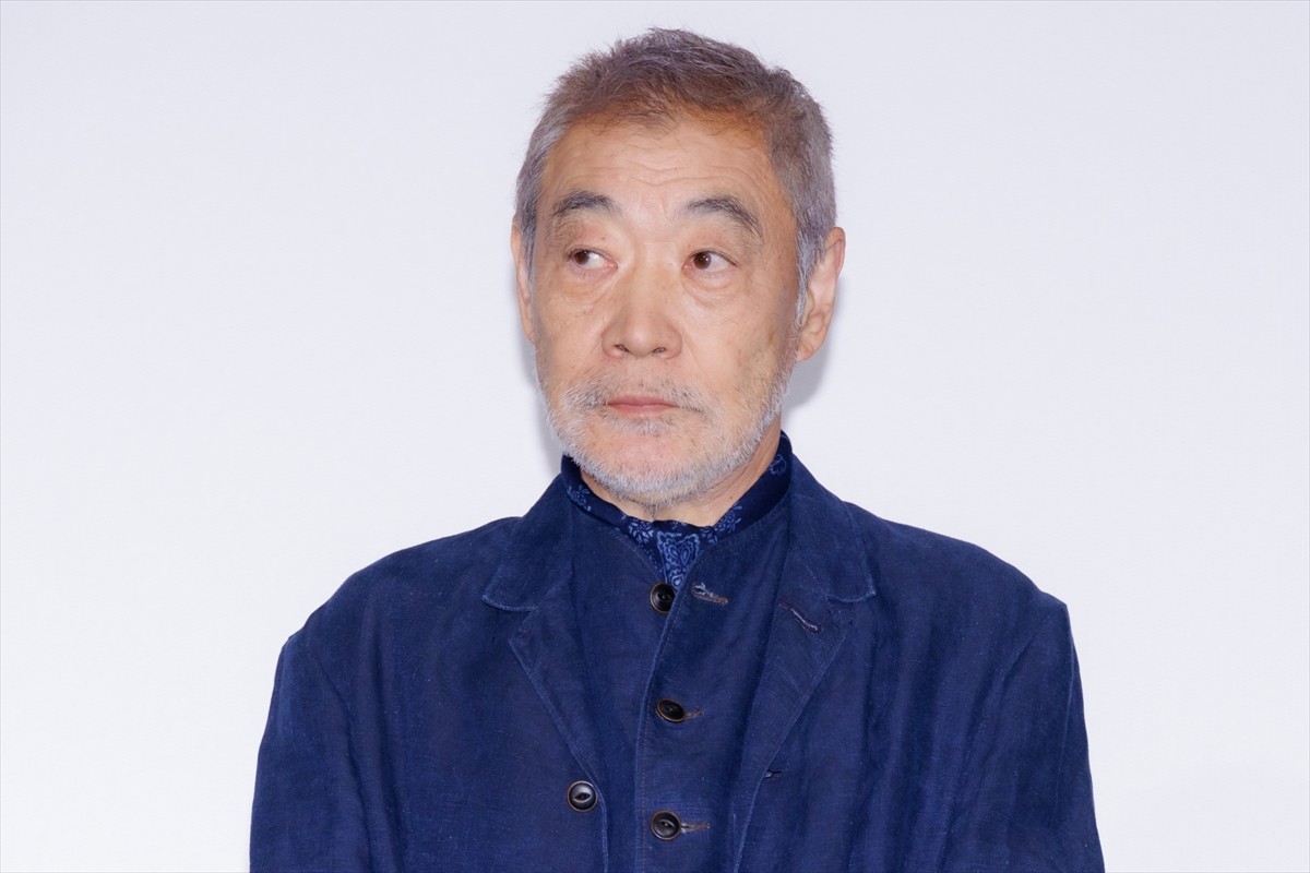 岡田准一、綾野剛は“覚悟を強いてくる役者”「本当に車をぶつけてくるかもしれない」