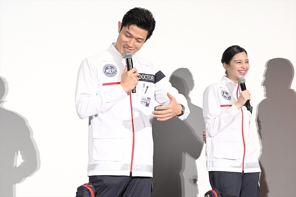 鈴木亮平、劇場版『TOKYO MER』への熱い思い「人間賛歌になれば」　“妹”佐藤栞里との偶然の再会も明かす