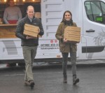 英ウィリアム皇太子とキャサリン妃、サプライズでピザを配達！