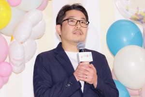 高橋洋人監督、映画『おとななじみ』プレミア試写会に登場
