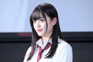  高石あかり、『墜落JKと廃人教師』完成披露トークイベントに登場