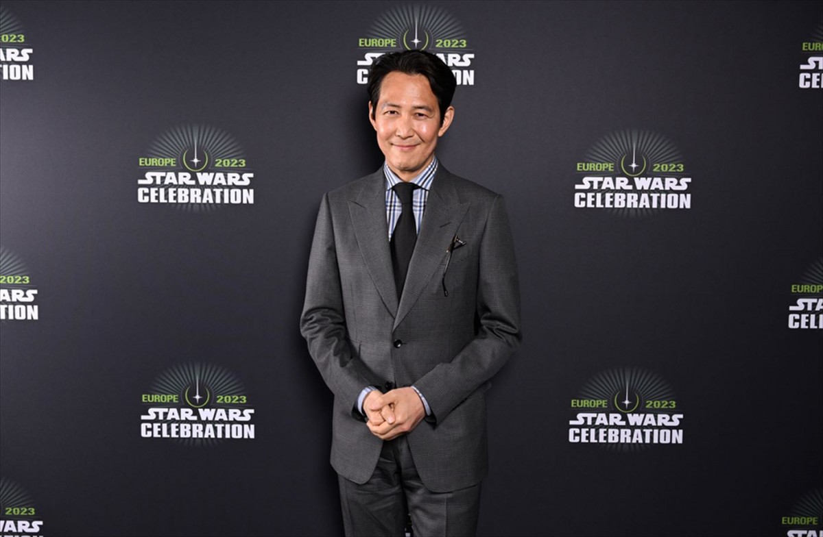 「スター・ウォーズ」新情報一挙発表　過去、現在、未来を描く、新作映画3本の製作決定　デイジー・リドリーらのコメント到着