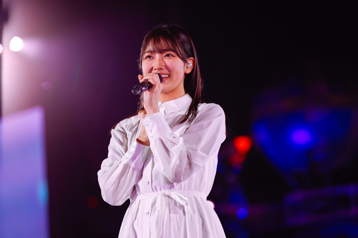 日向坂46、初スタジアムでデビュー4周年ライブ　休演の影山優佳＆山下葉留花サプライズ登場で32人全員そろう