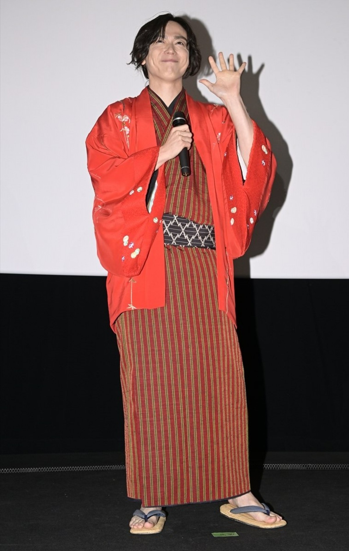 塩谷瞬、『ハリケンジャー』復活に笑顔「シュシュっと、戻ってまいりました！」