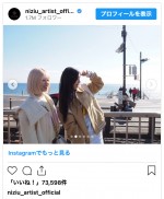 （写真左から）リク、リマ　※「NiziU」アーティスト公式インスタグラム