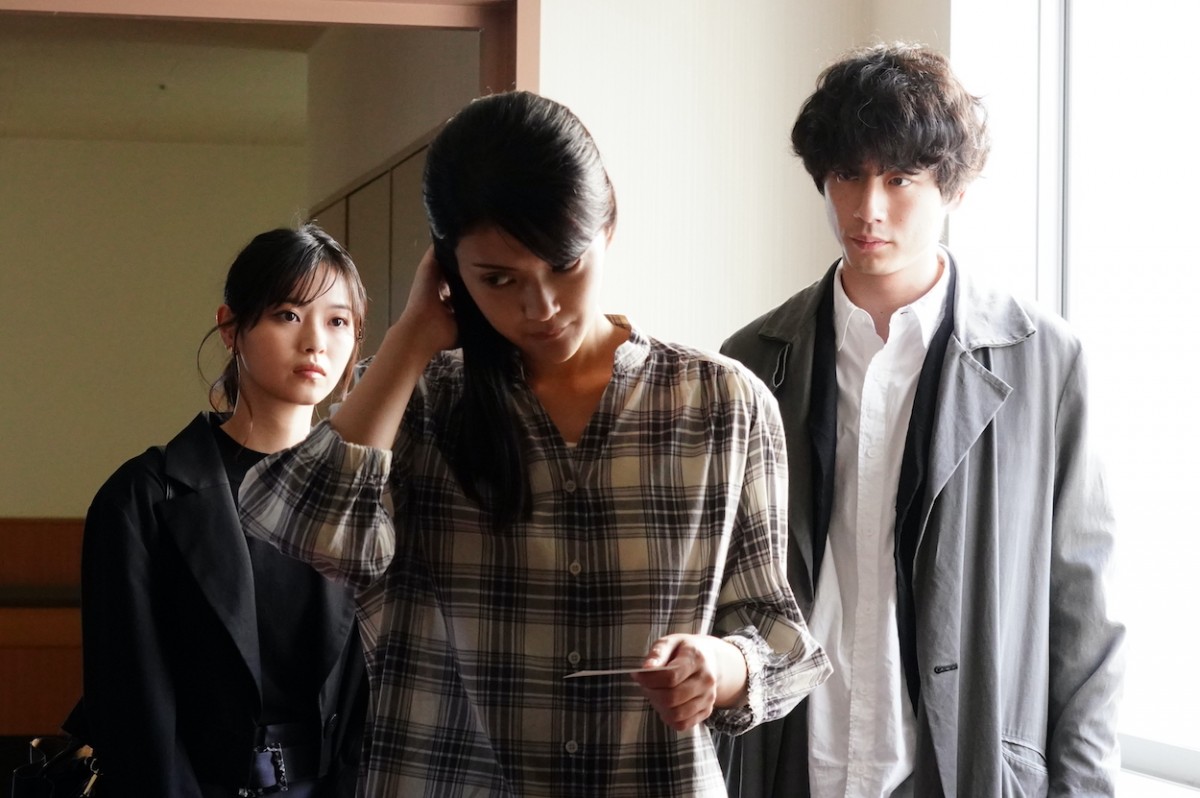 『Dr.チョコレート』“奥泉”西野七瀬が“Teacher”坂口健太郎をバックハグ　ネット騒然「身長差にキュン」