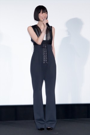 片山友希、映画『1秒先の彼』プレミア舞台挨拶に登場