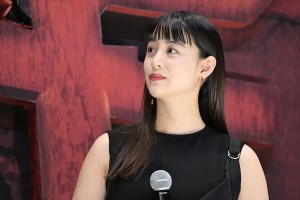 山本美月、映画『忌怪島／きかいじま』初日舞台挨拶に登場