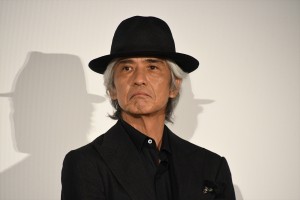 佐藤浩市、映画『大名倒産』公開初日舞台挨拶に登場