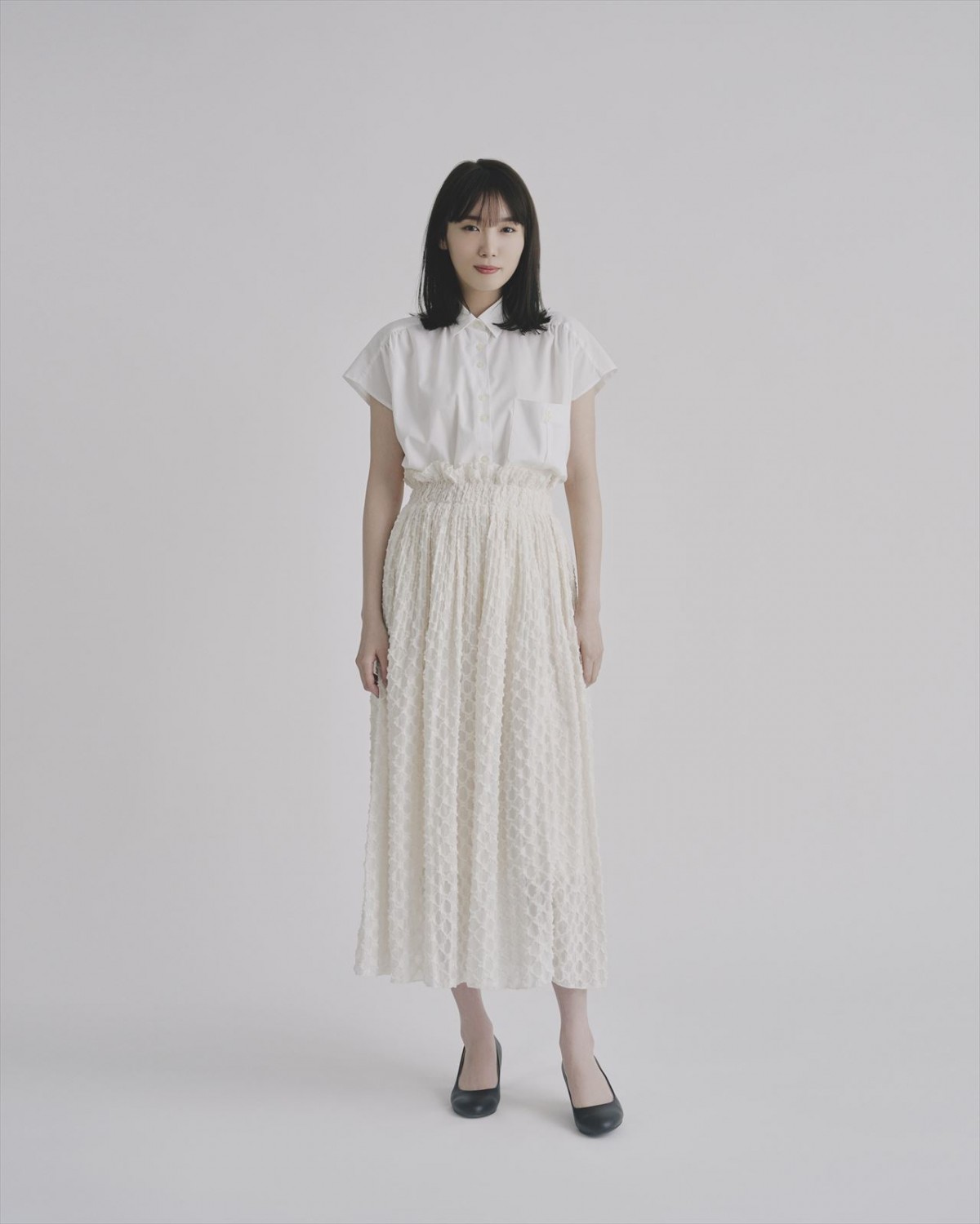 飯豊まりえが引きこもり女子に？　謎だらけの野島伸司ワールドが展開する連ドラ『何曜日に生まれたの』で主演