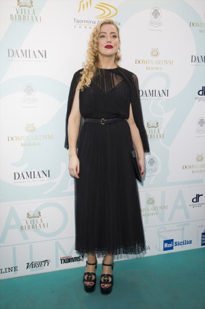 アンバー・ハード、第69回タオルミーナ映画祭に出席　裁判後初の公の場