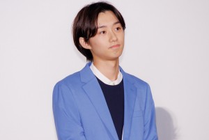 映画『水は海に向かって流れる』公開記念舞台あいさつに出席した大西利空