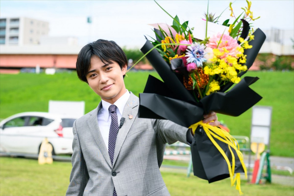 福山雅治、大泉洋、永瀬廉、今田美桜らが感謝のコメント！　『ラストマン』笑顔のクランクアップ