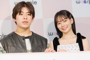 なこなこカップル、「warple（ワープル）」記者発表会に登場