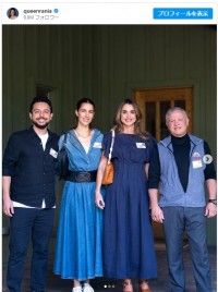 ラーニア王妃、サンバレー会議に出席したファミリーフォトを披露　※「ラーニア王妃」インスタグラム