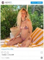 バカンス中のジジ　※「ジジ・ハディッド」インスタグラム