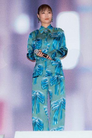 大塚愛、映画『キリエのうた』完成報告イベントに登場