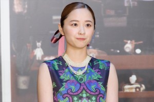 堀田真由、映画『禁じられた遊び』完成披露イベントに登場