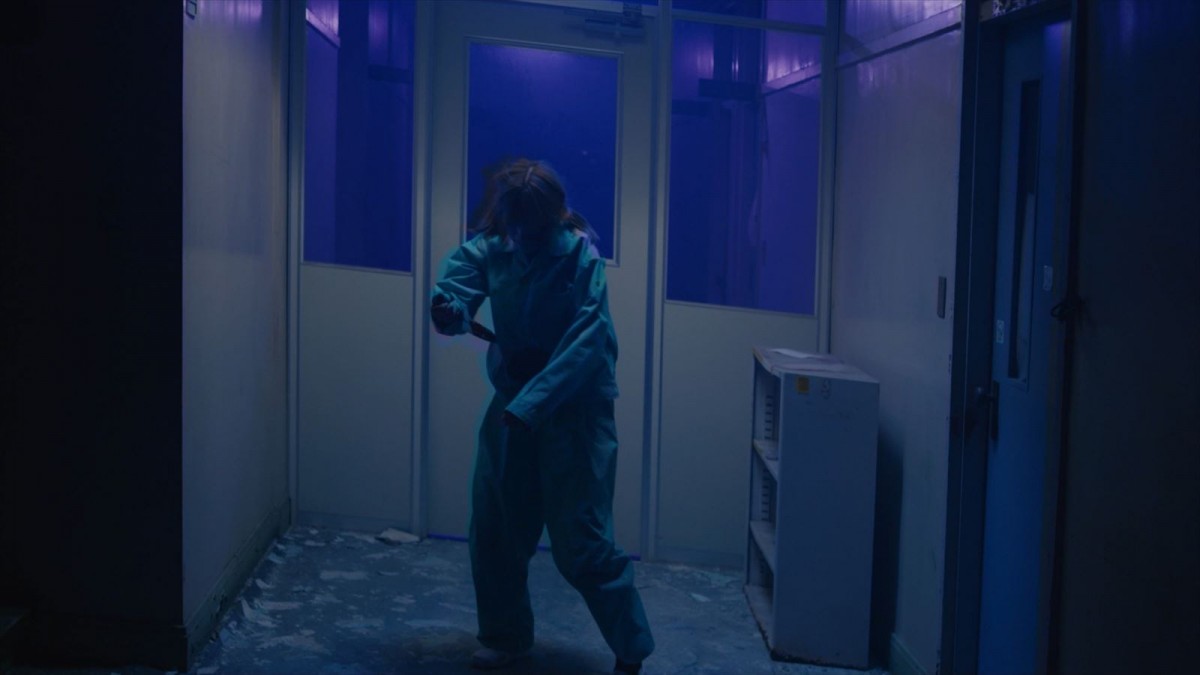 伝説の＜洗脳＞サイコホラー『女囚霊』、戦慄の予告映像＆2種類の場面写真が公開