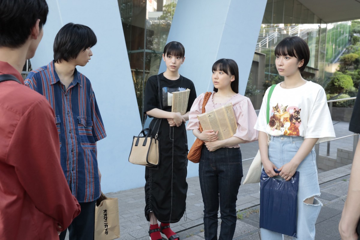 『最高の教師』第4話　“九条”松岡茉優、生徒の“江波”本田仁美に衝撃の未来を告げる