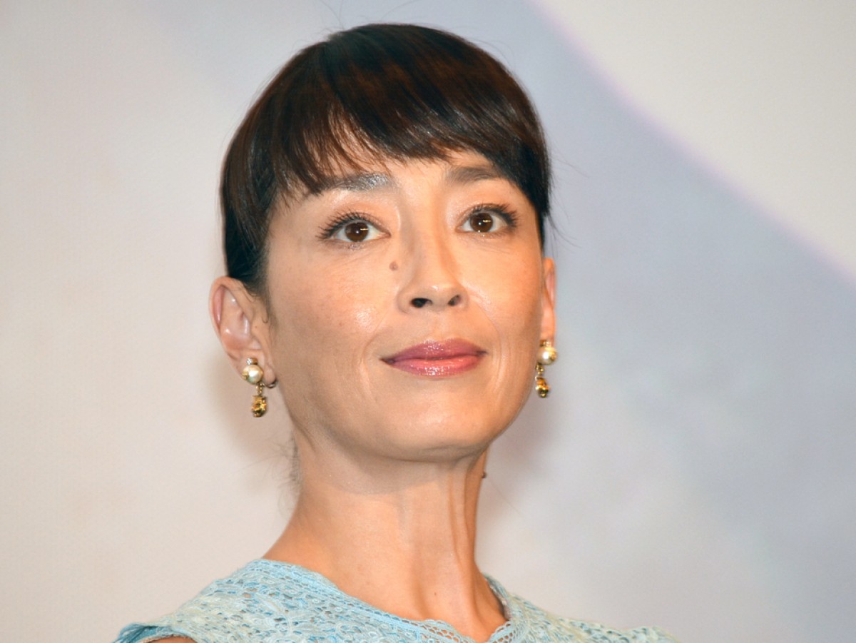 かつて歌手活動していた50代大物女優たち　『紅白』でバスタブから歌披露した逸材も