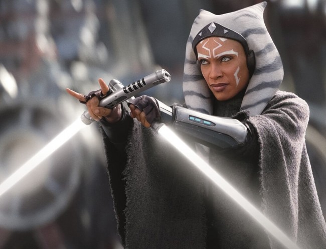 アソーカ・タノ(ロザリオ・ドーソン) 『スター・ウォーズ:アソーカ』場面写真