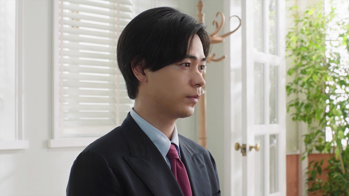 成田凌＆小芝風花、笑顔でクランクアップ！　今夜最終回『転職の魔王様』