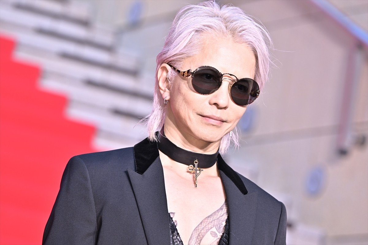 YOSHIKI、ハリウッドに名を刻む初の日本人に　HYDEとともに六本木に登場