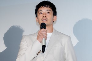 池松壮亮、映画『白鍵と黒鍵の間に』キャスト登壇付きプレミア上映会に登場