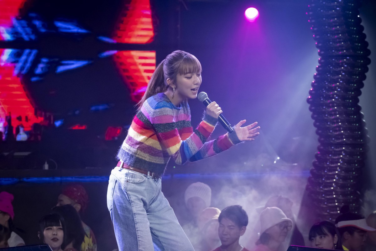 『パリピ孔明』“英子”上白石萌歌のメイン曲を幾田りらが楽曲提供！　「萌歌ちゃんの声で聴けるなんて感動」