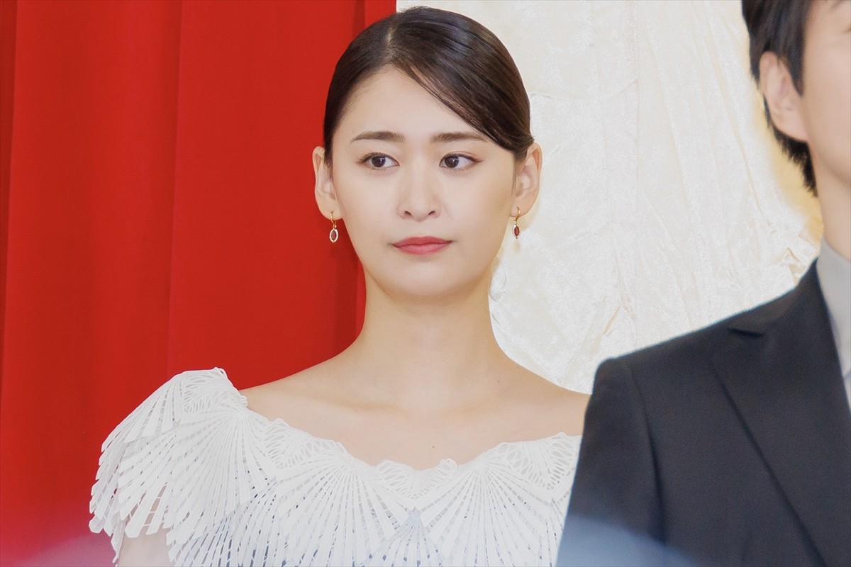 柳美稀 注目女優・柳美稀『さくらの親子丼』出演決定 ロングヘアを茶色 ...