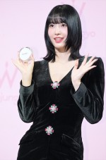 TWICE・MOMO、Wonjungyo 誕生1周年記念 記者発表会に登場