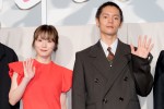 映画『愛にイナズマ』完成披露上映イベントに出席した（左から）松岡茉優、窪田正孝