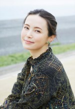 ドラマ『舟を編む 〜私、辞書つくります～』に出演する美村里江