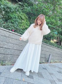 メルヘンチックな全身ホワイトコーデ　※「渡辺美奈代」ブログ