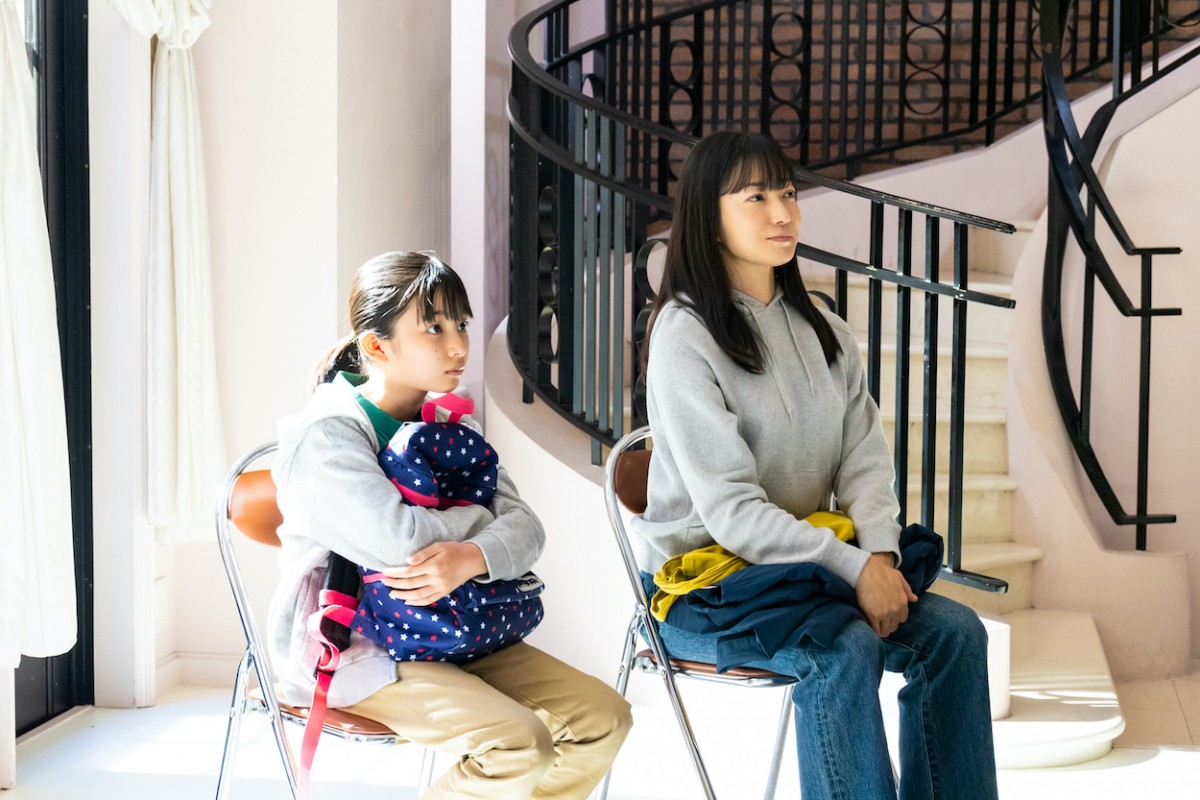 『ゆりあ先生の赤い糸』第5話　“ゆりあ”菅野美穂、“稟久”鈴鹿央士に密会現場を見られてしまう