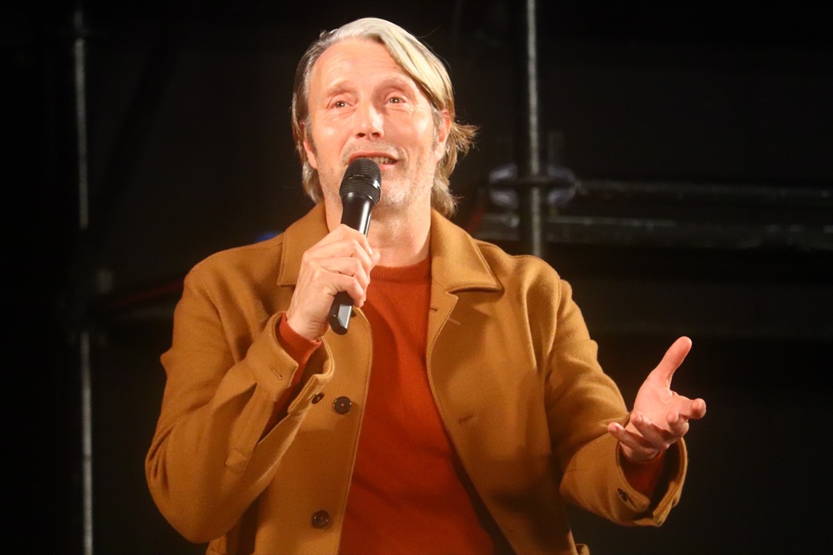 マッツ・ミケルセン、年を取って「服に気を使うようになりました」　セクシーでダンディーな理由明かす＜東京コミコン2023＞
