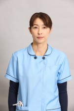 ドラマ『となりのナースエイド』に出演する水野美紀